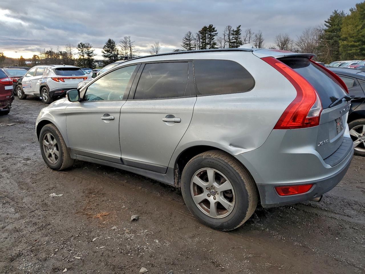 2010 VOLVO XC60