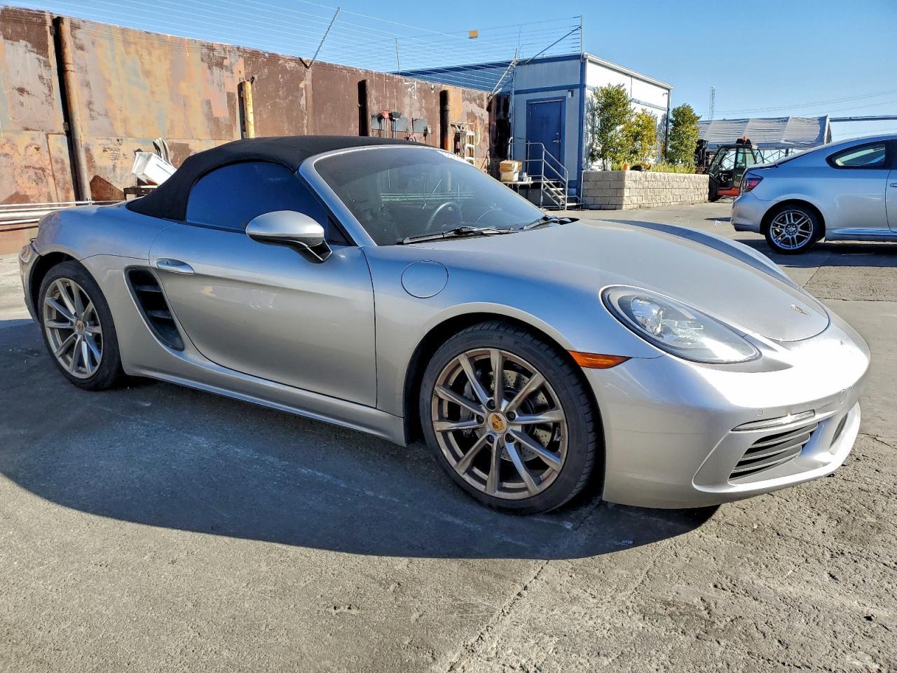 2017 PORSCHE Boxster
