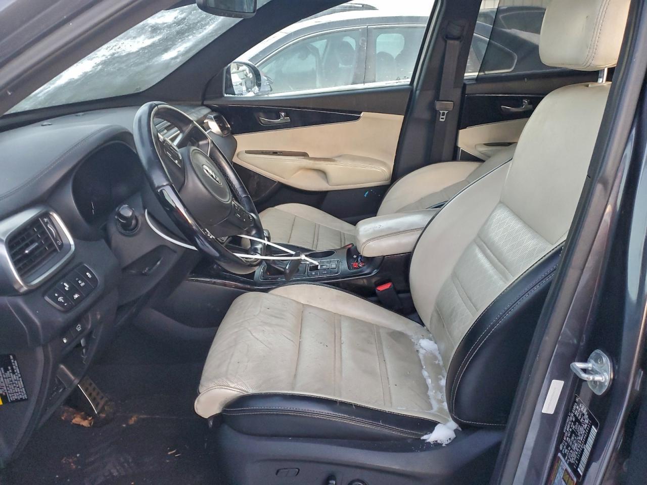 2017 KIA SORENTO