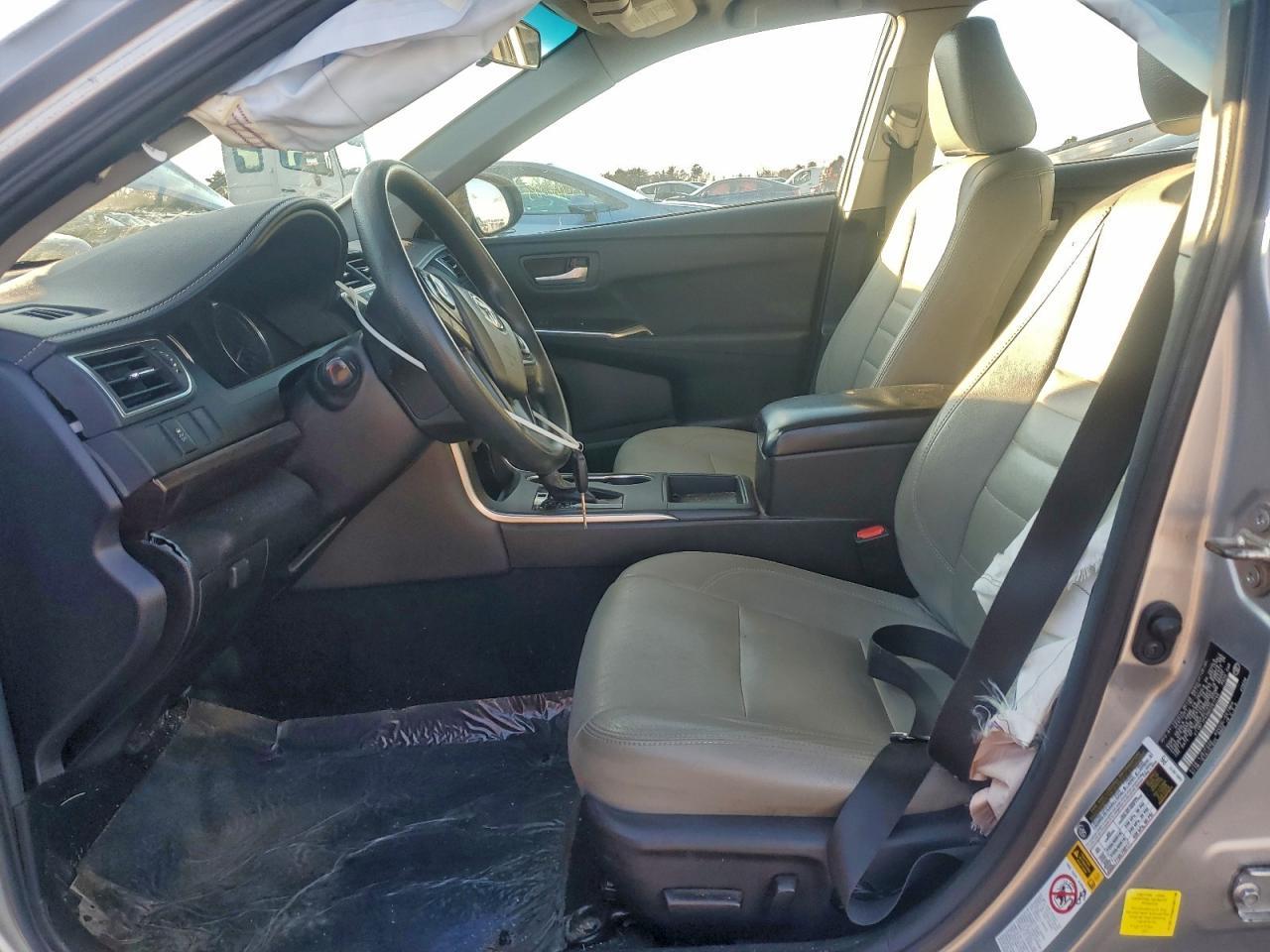 2016 TOYOTA CAMRY