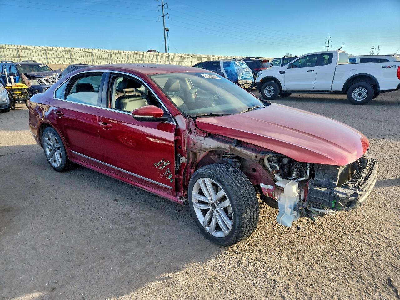 2016 VOLKSWAGEN Passat
