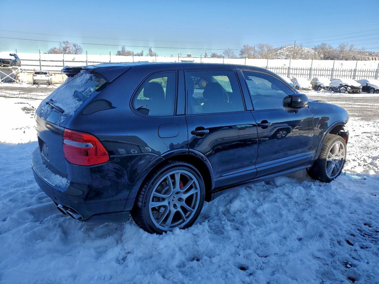 2010 PORSCHE CAYENNE