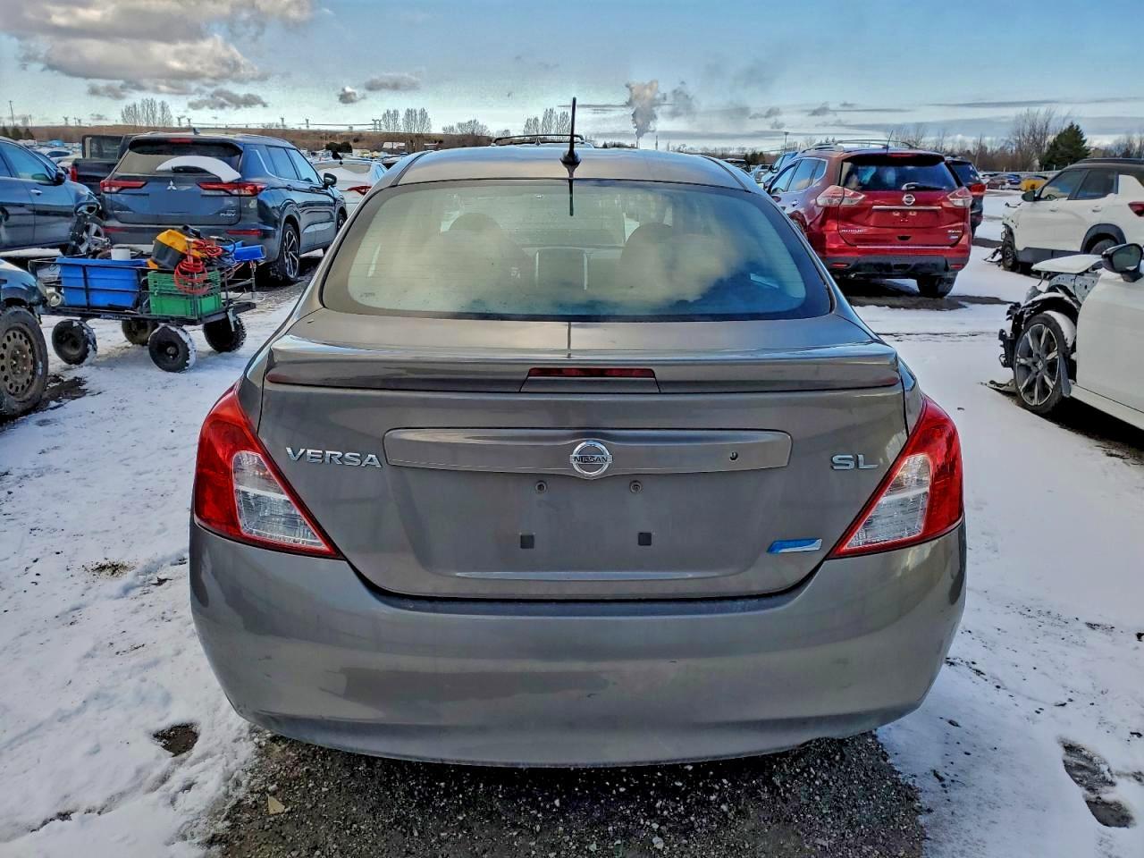 2014 NISSAN VERSA