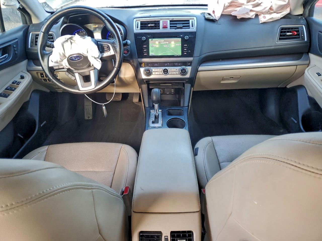 2016 SUBARU Legacy