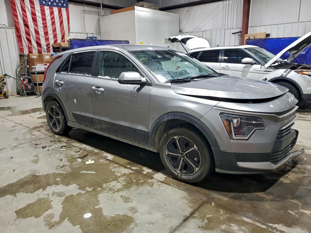 2023 KIA Niro