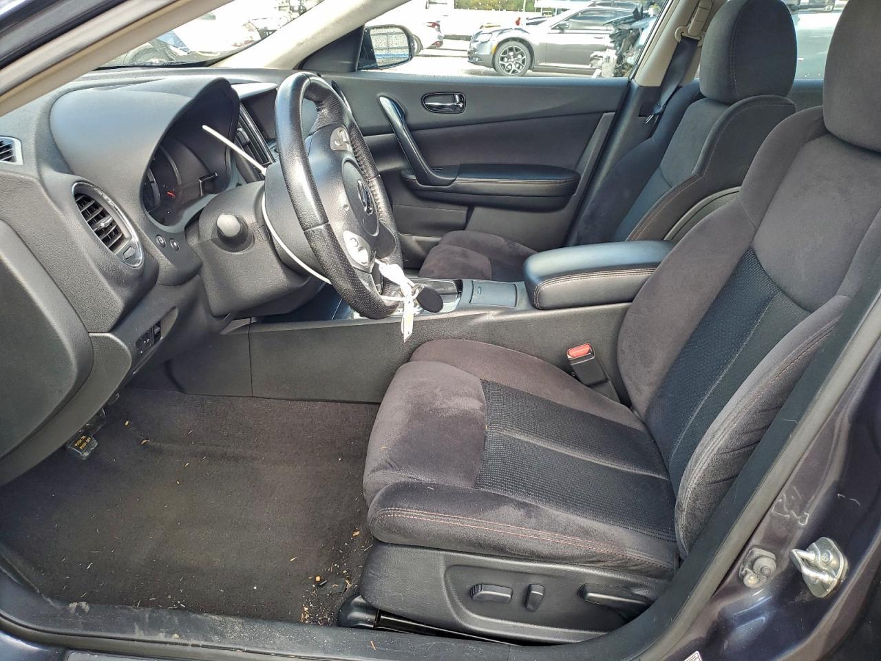 2013 NISSAN Maxima