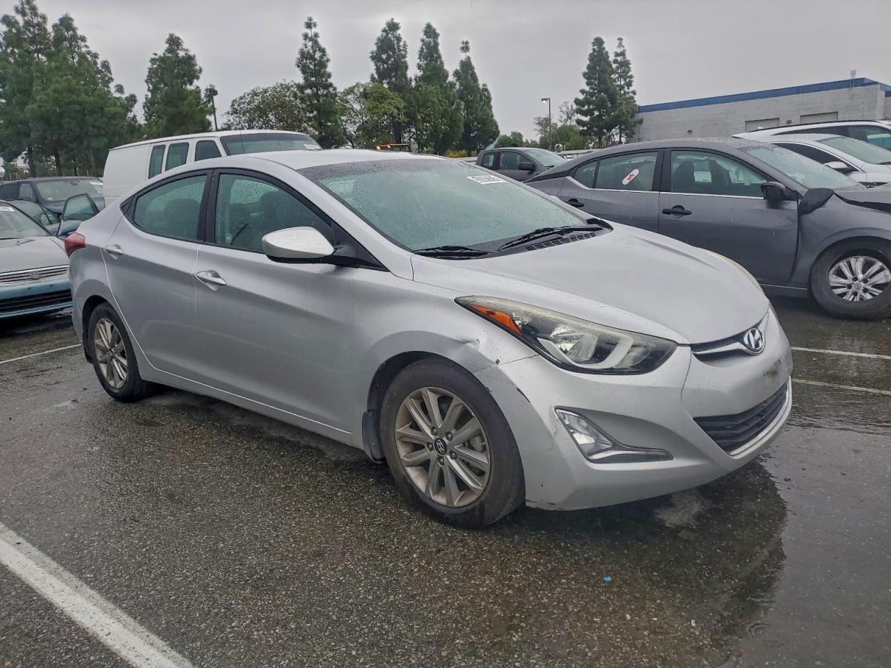 2016 HYUNDAI ELANTRA
