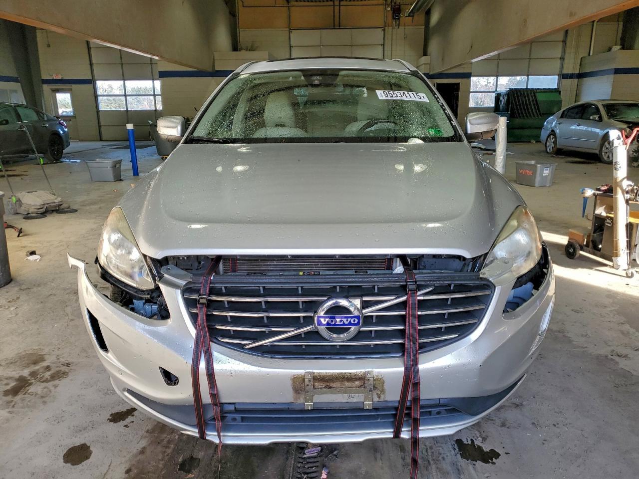 2014 VOLVO XC60