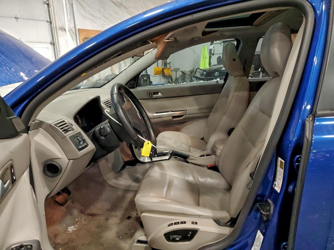 2006 VOLVO V50