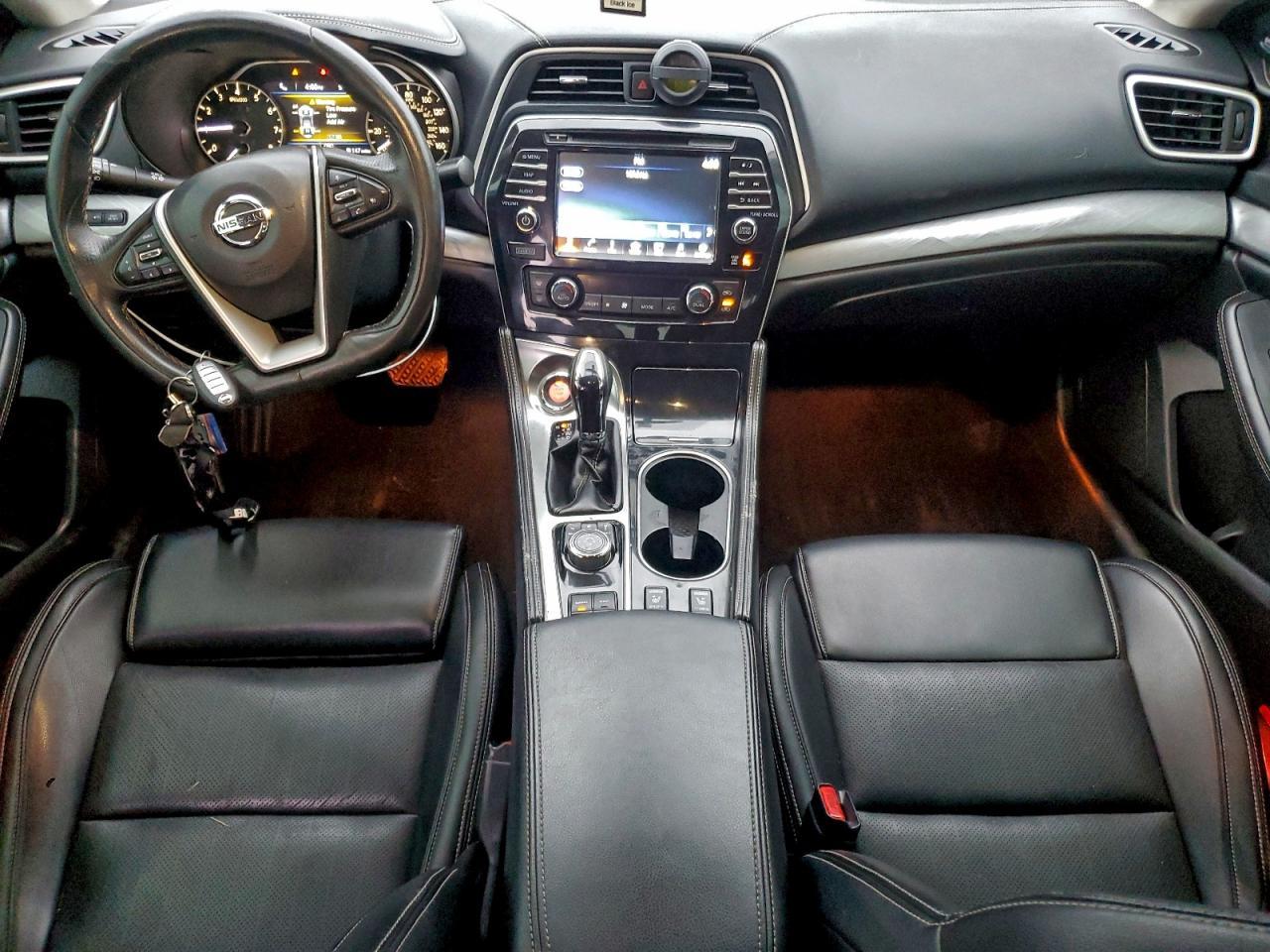 2017 NISSAN Maxima