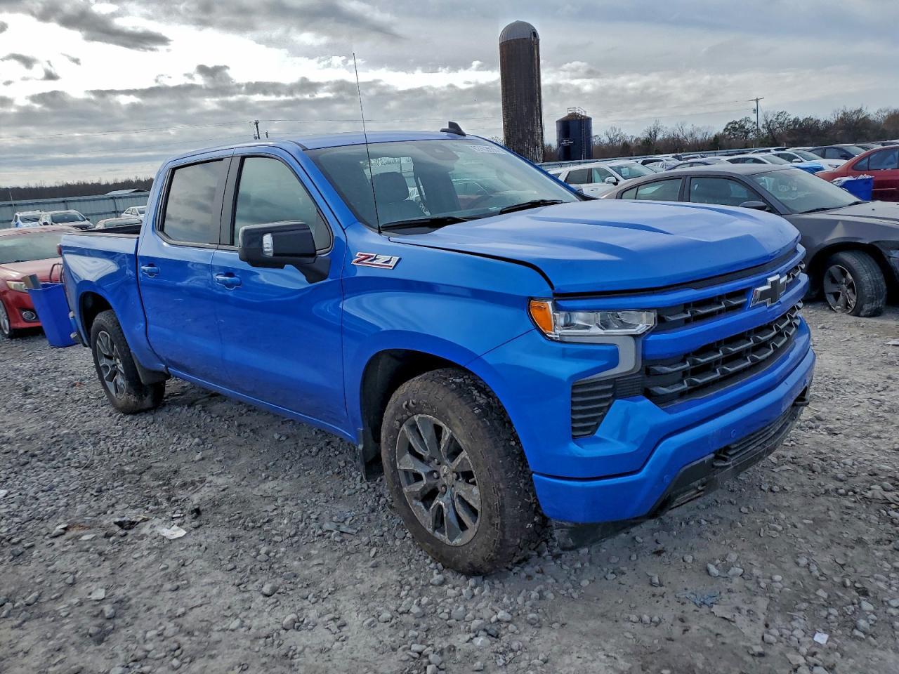 2025 CHEVROLET Silverado