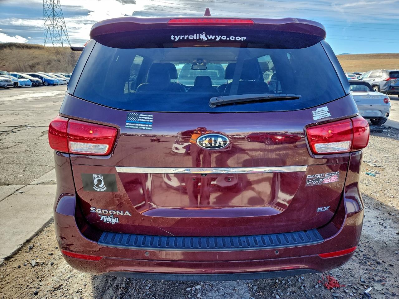 2016 KIA SEDONA