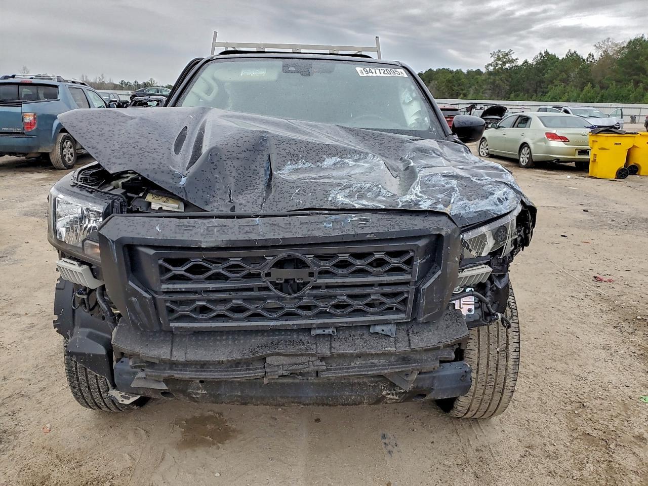 2024 NISSAN Frontier