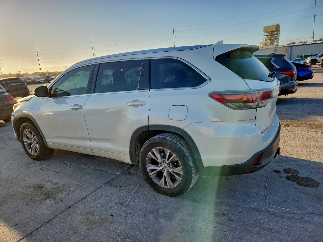 2015 TOYOTA HIGHLANDER