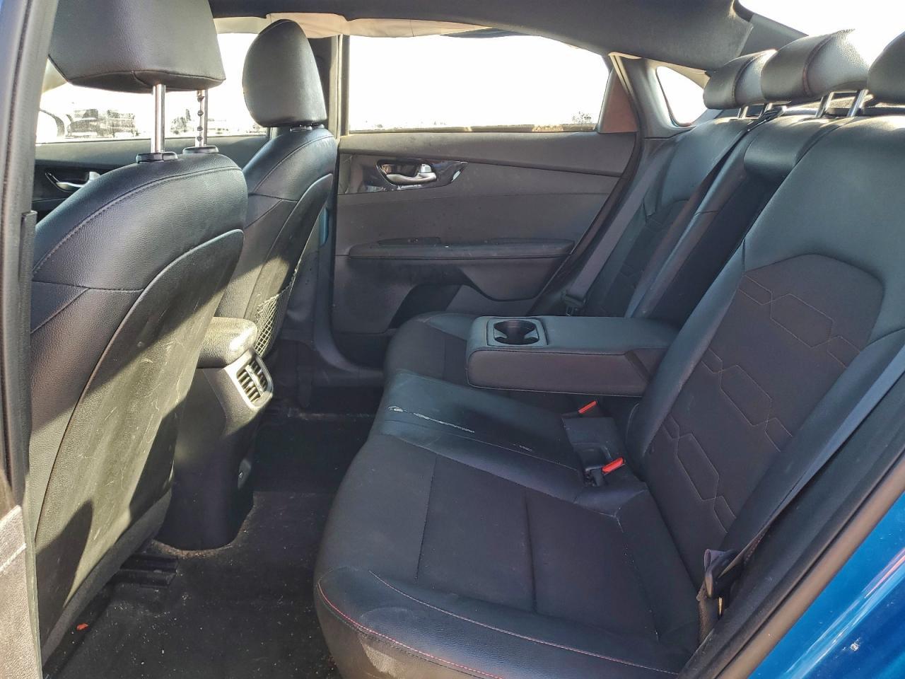 2023 KIA FORTE
