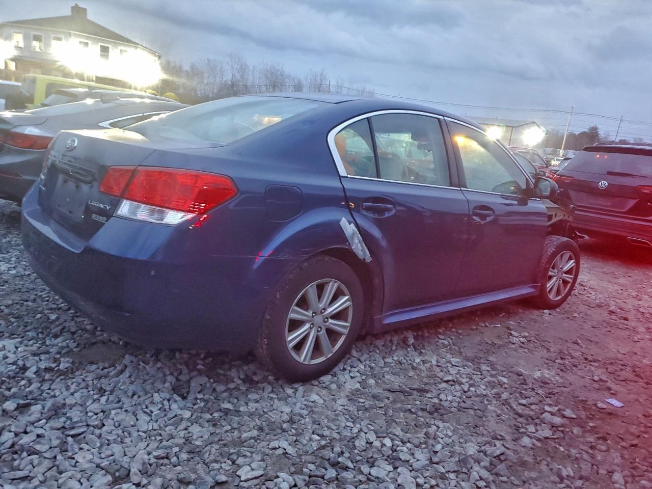 2011 SUBARU Legacy