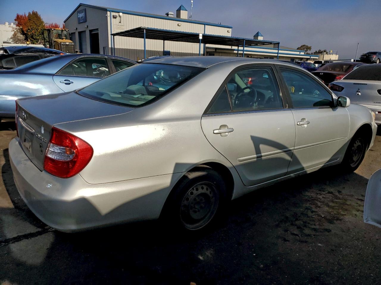2004 TOYOTA CAMRY