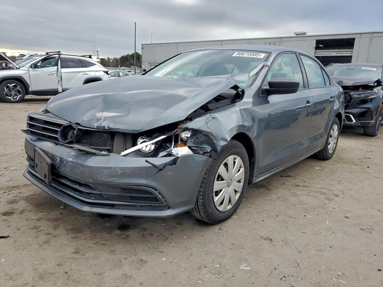 2016 VOLKSWAGEN JETTA