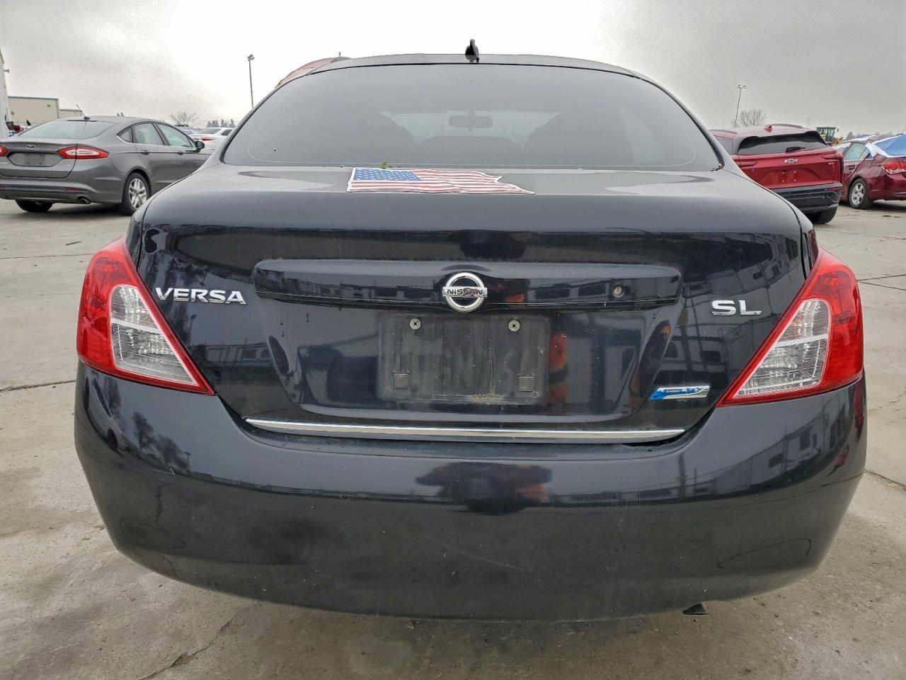 2015 NISSAN VERSA