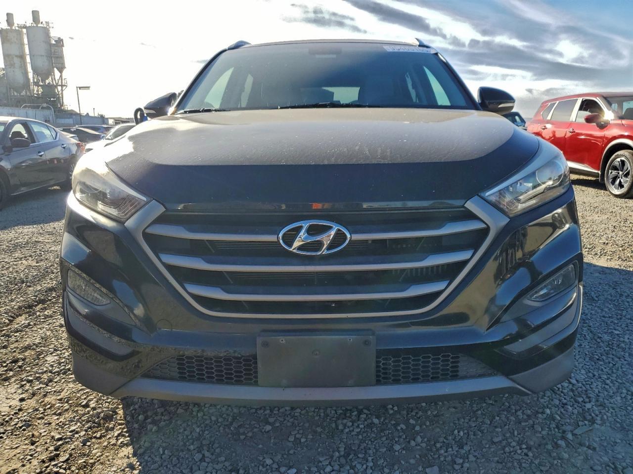 2016 HYUNDAI TUCSON