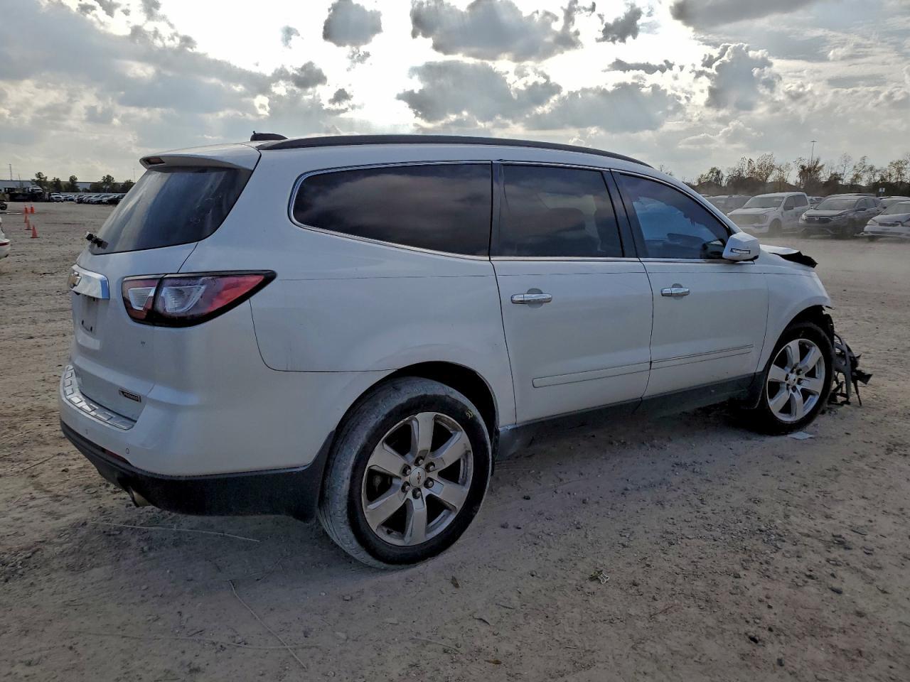 2017 CHEVROLET TRAVERSE