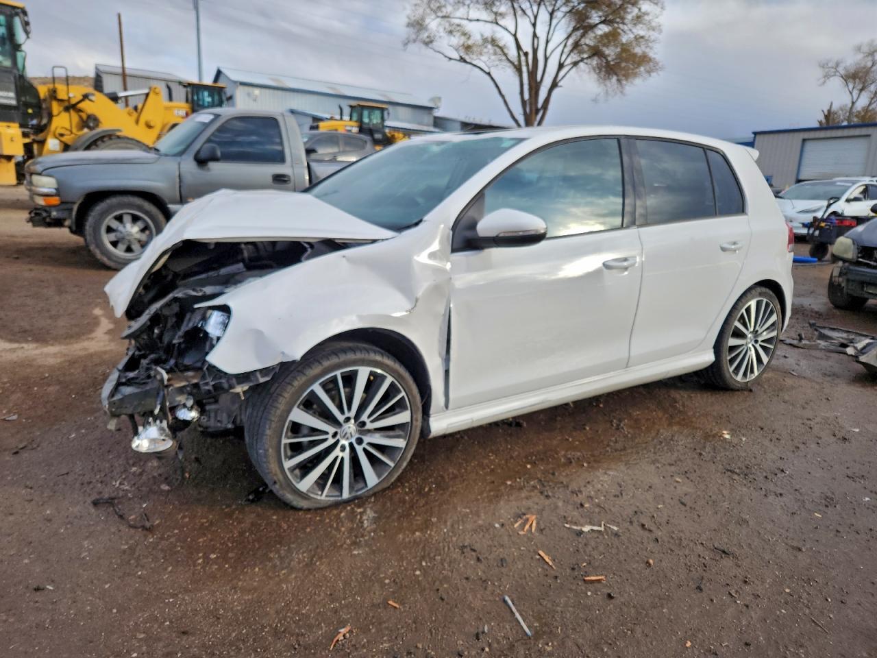 2014 VOLKSWAGEN GOLF