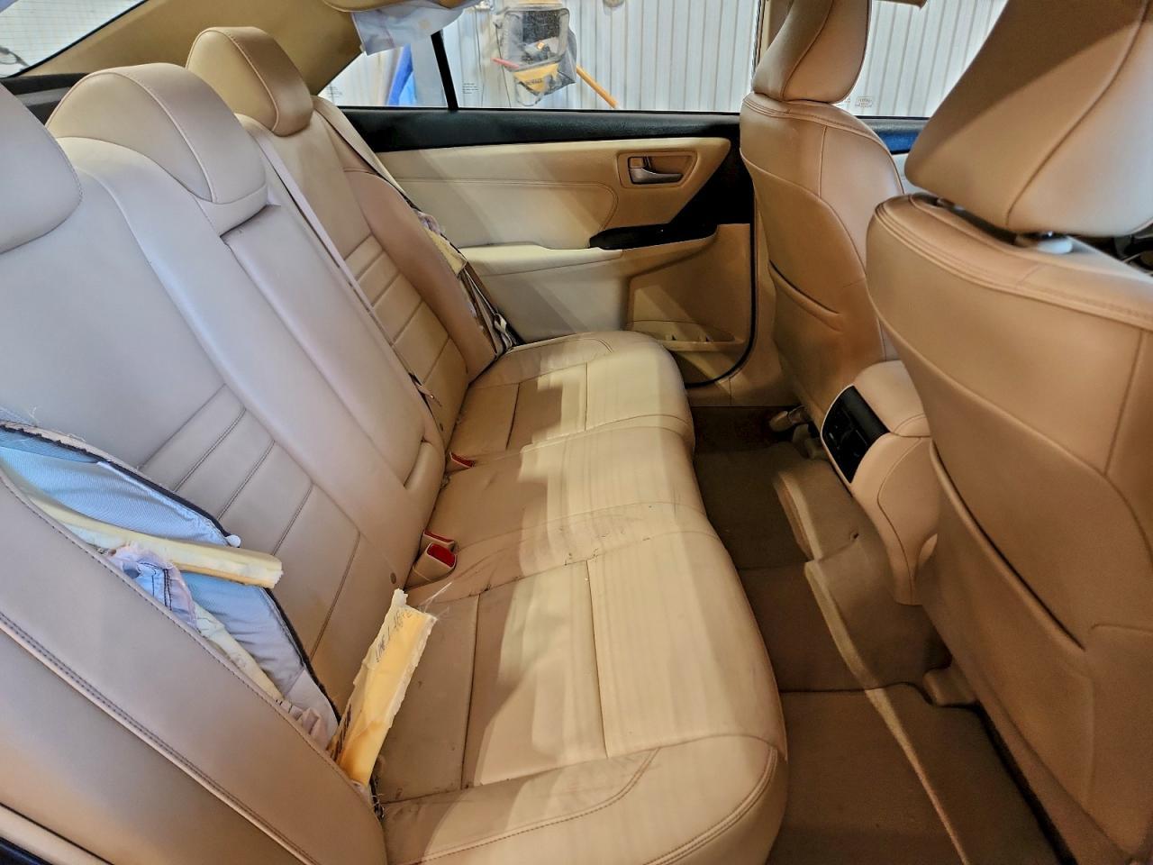 2016 TOYOTA CAMRY