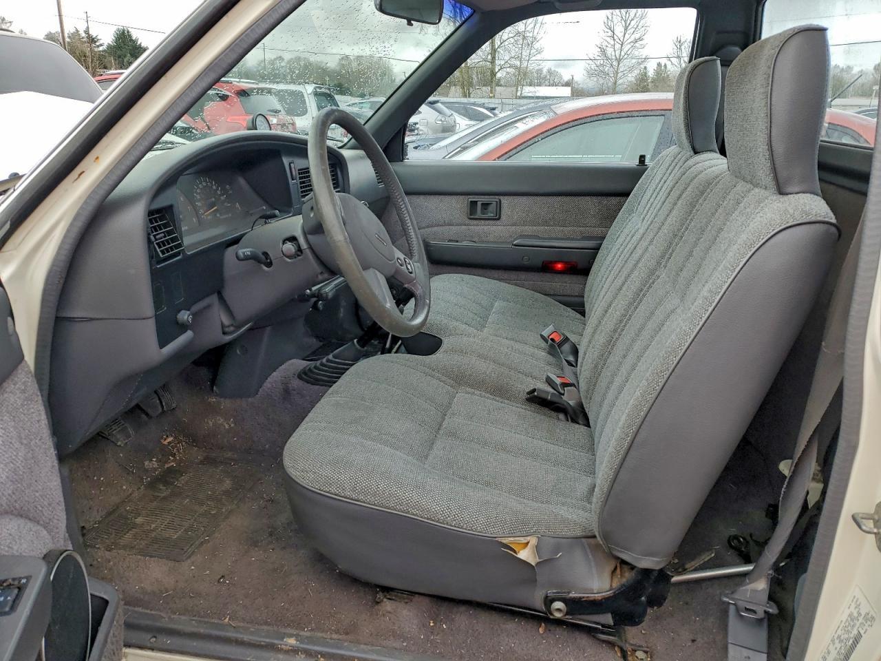 1989 TOYOTA Pickup