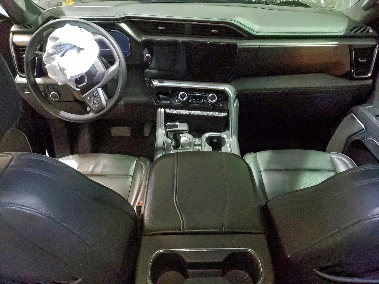 2024 GMC Sierra