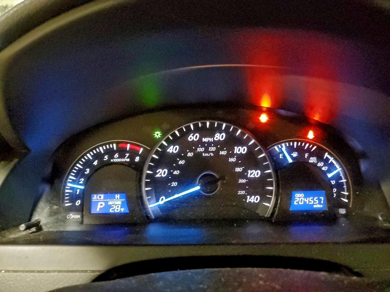 2014 TOYOTA CAMRY