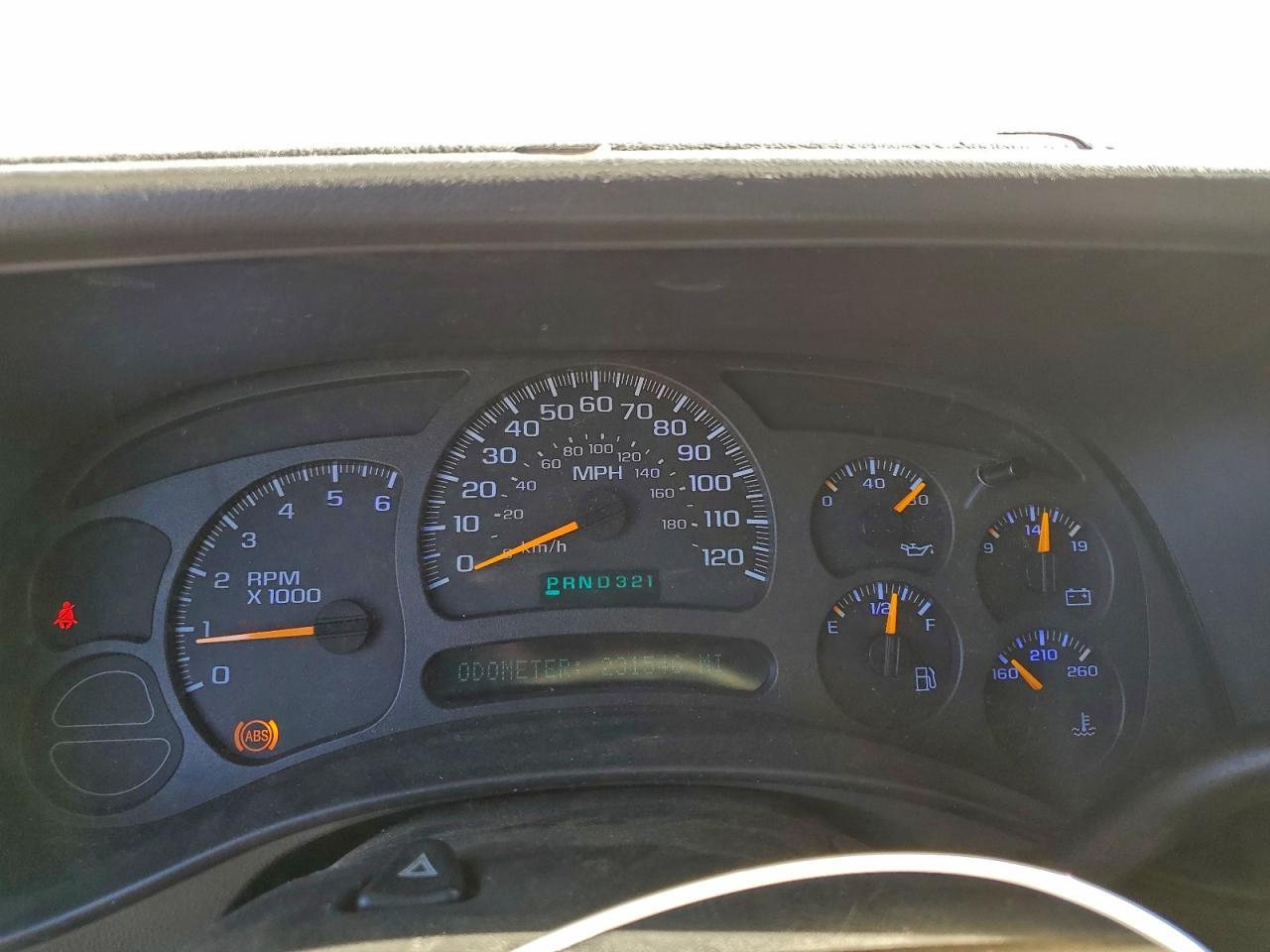 2004 CHEVROLET Suburban