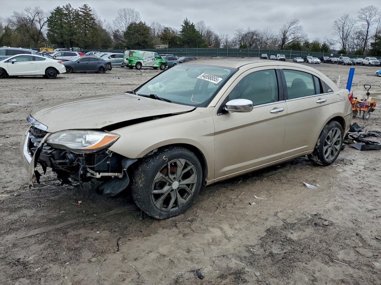 2013 CHRYSLER 200