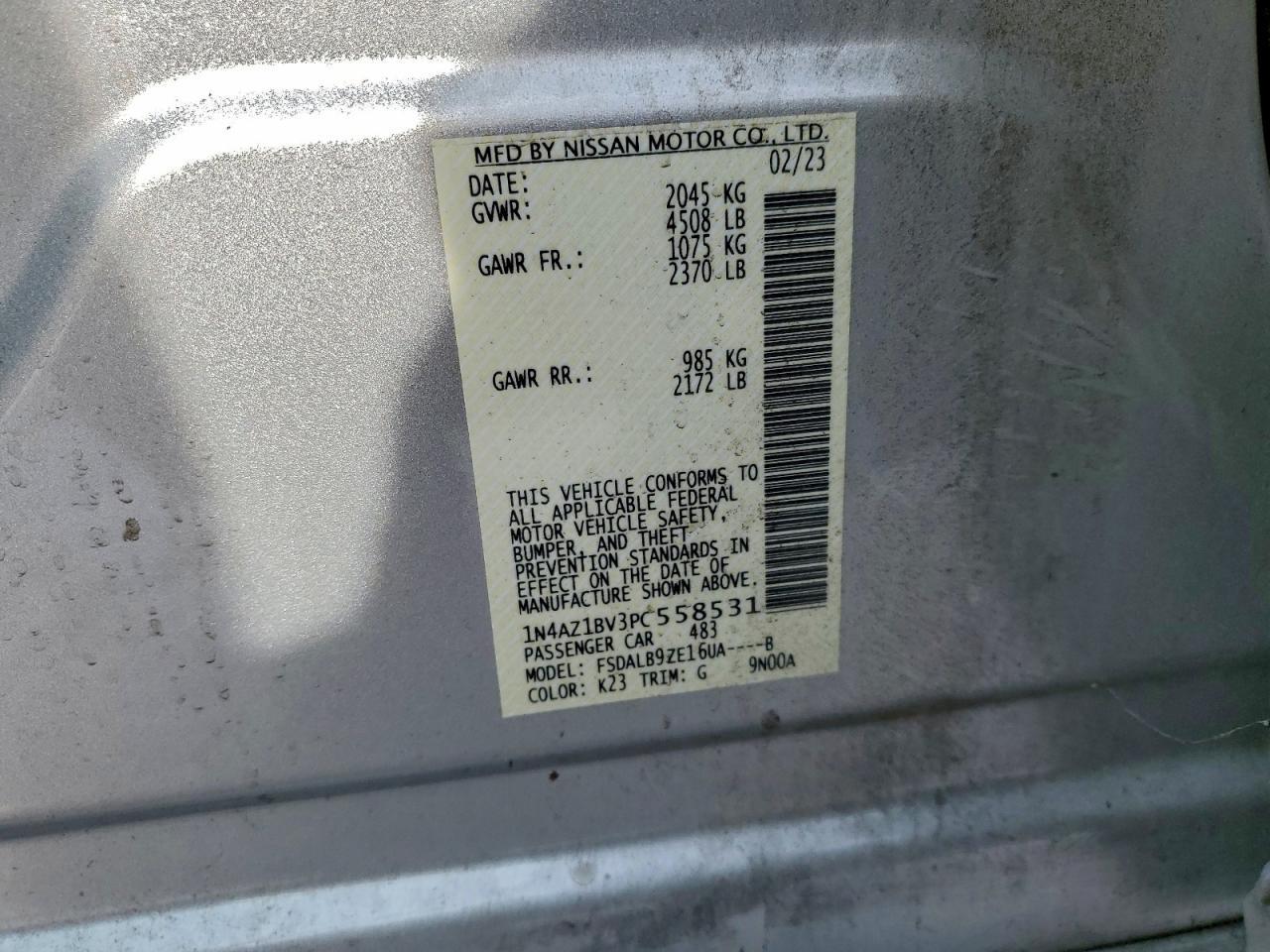 2023 NISSAN LEAF