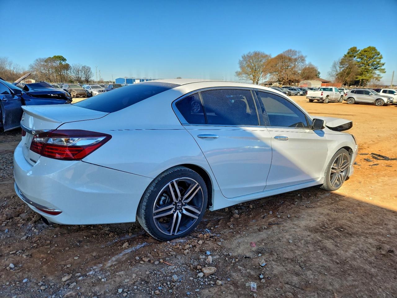 2017 HONDA ACCORD