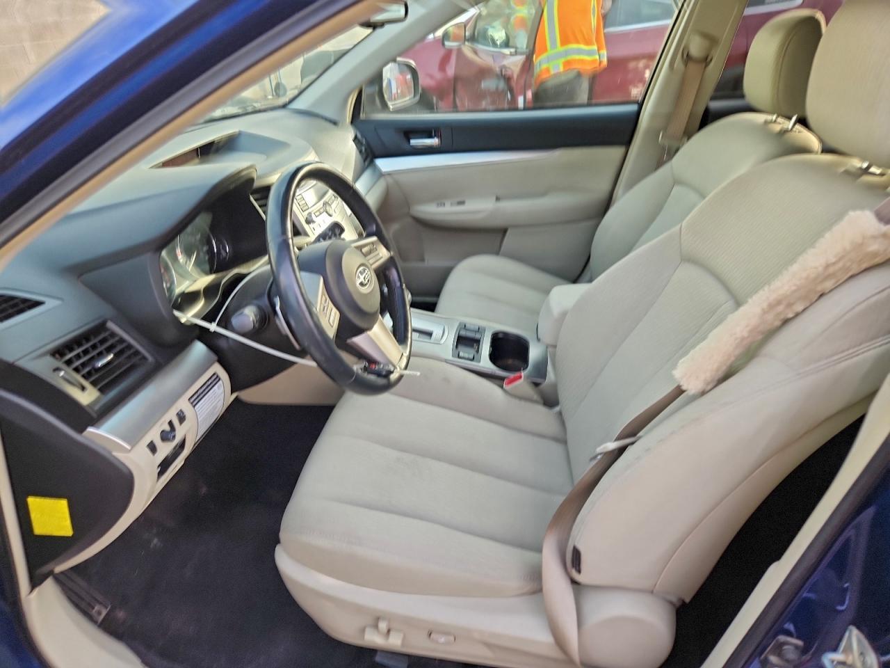 2010 SUBARU Outback