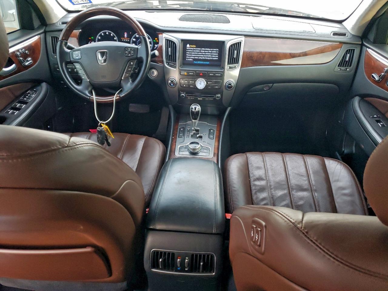 2013 HYUNDAI Equus