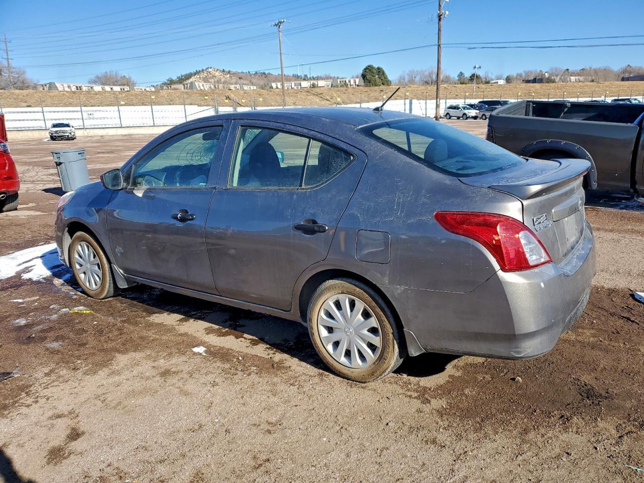 2016 NISSAN VERSA