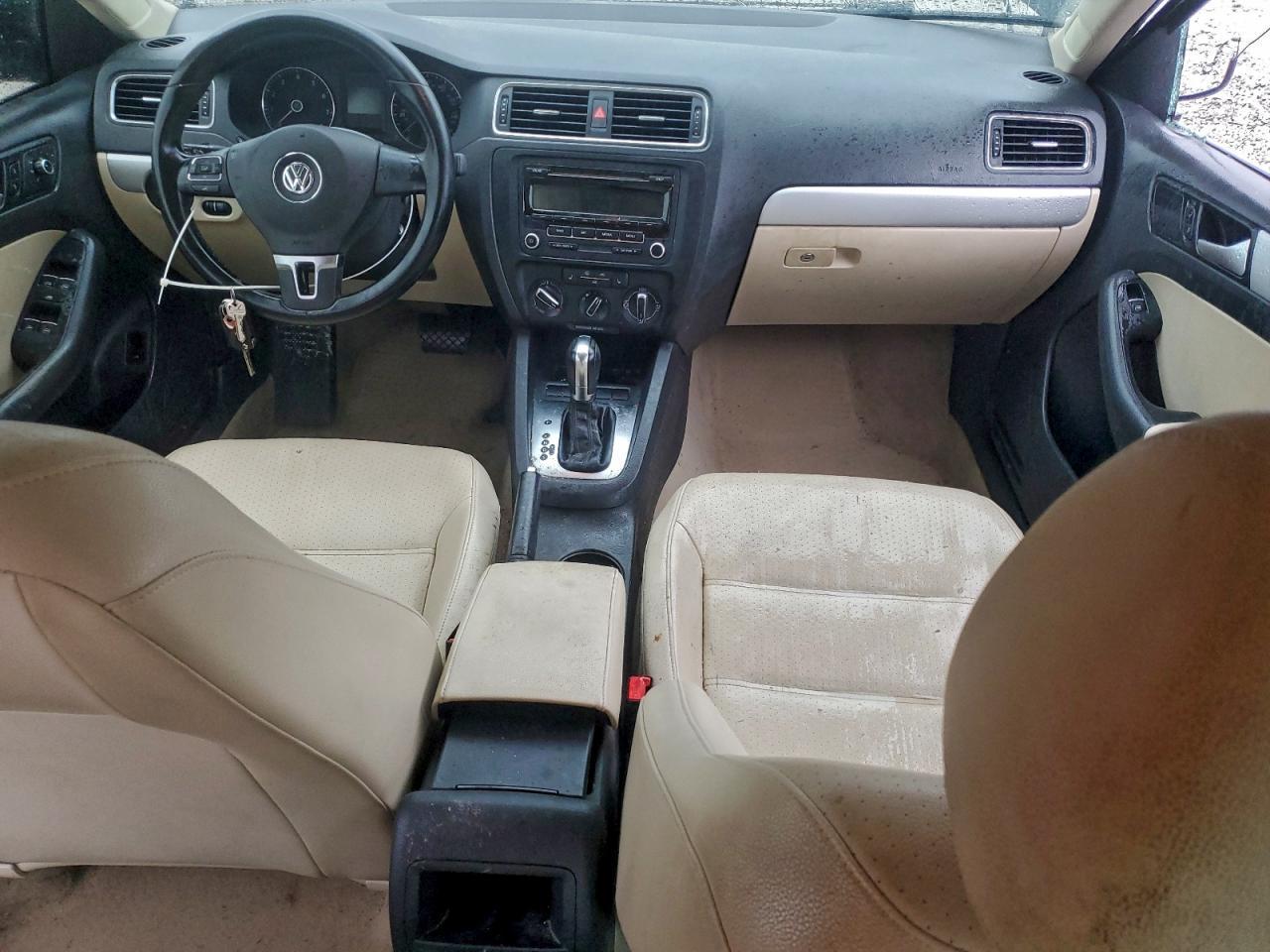 2013 VOLKSWAGEN JETTA