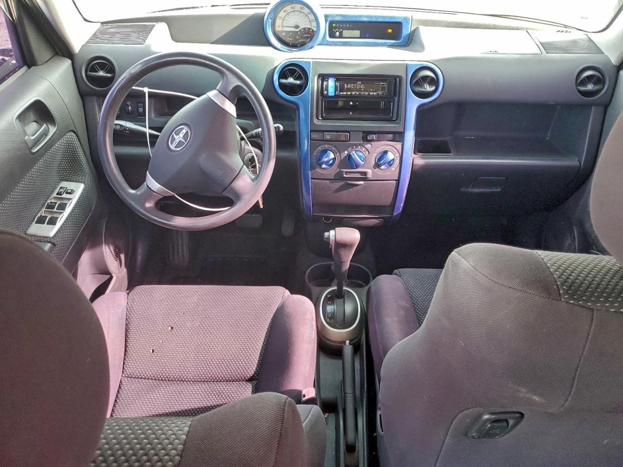 2004 TOYOTA SCION