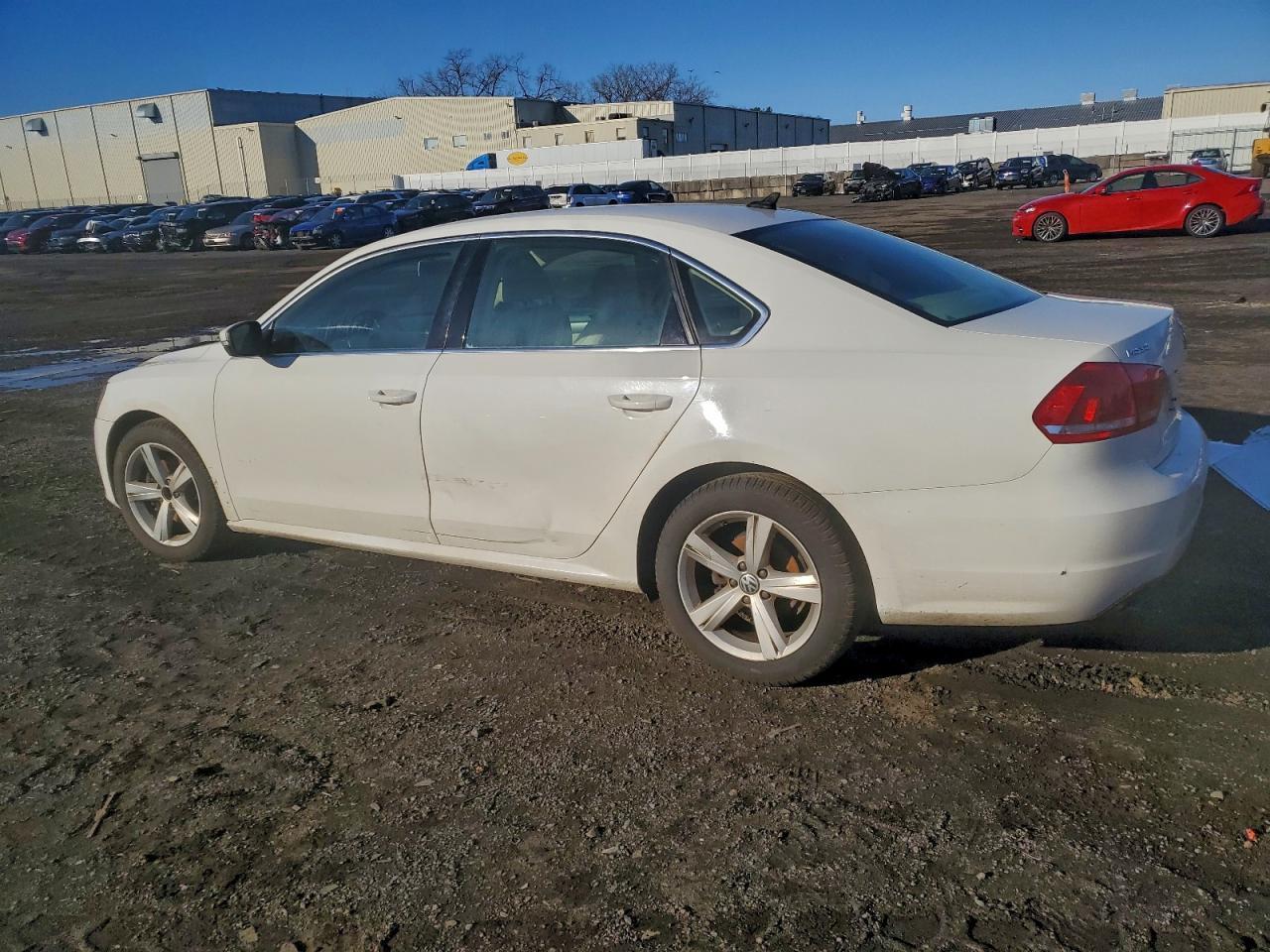 2014 VOLKSWAGEN Passat