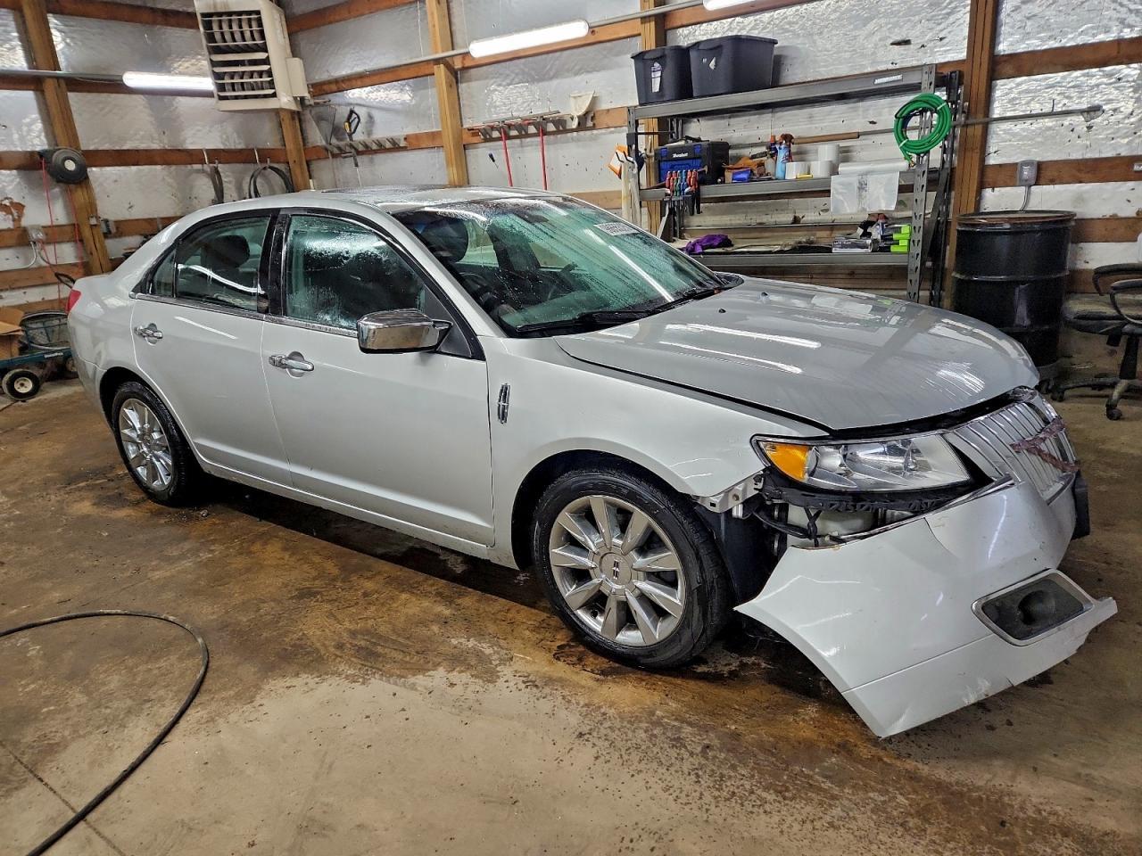 2011 LINCOLN MKZ