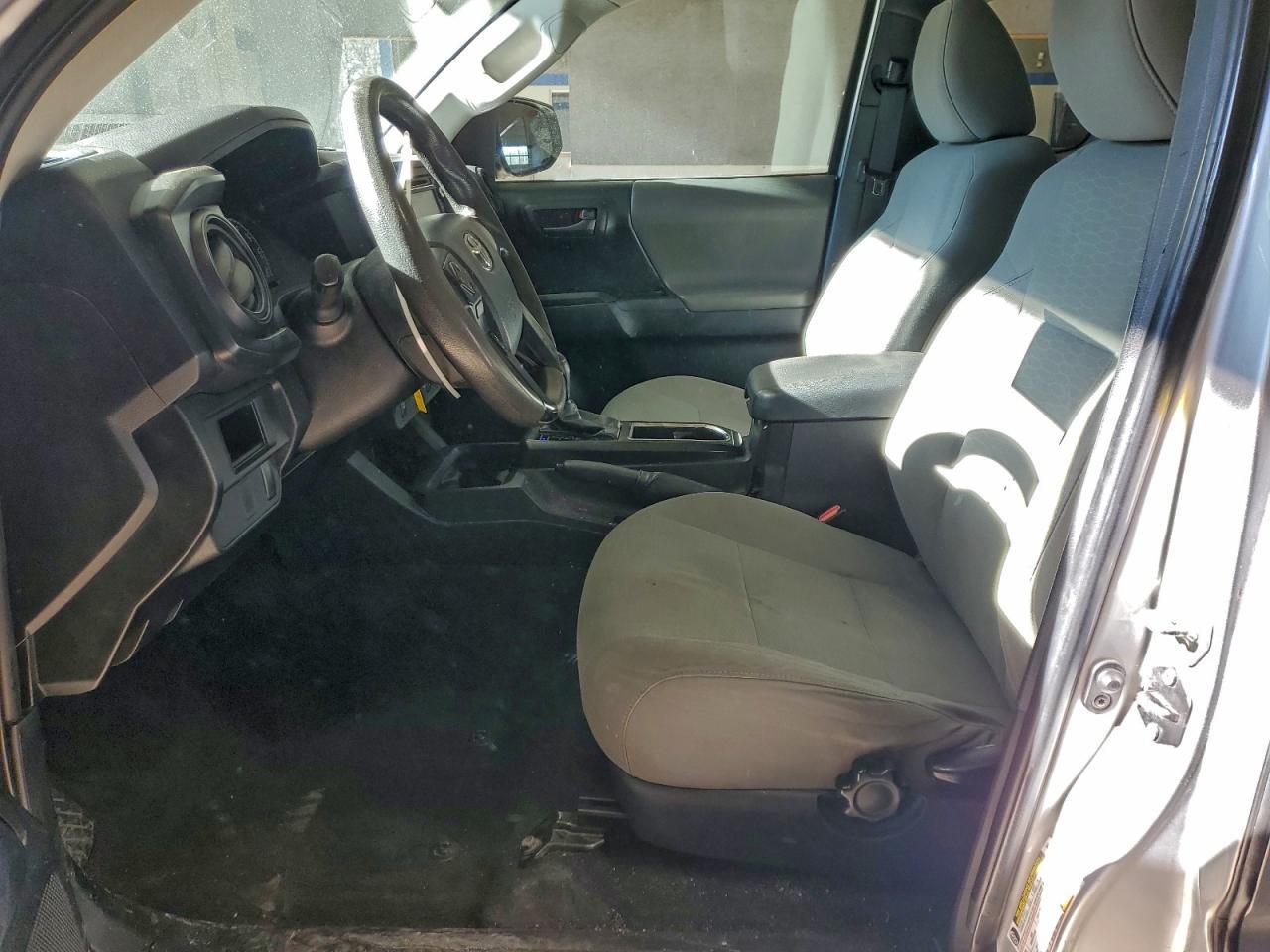 2016 TOYOTA TACOMA