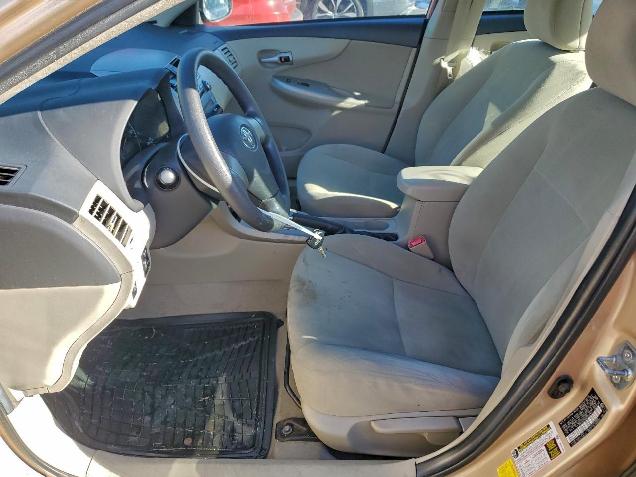 2011 TOYOTA COROLLA