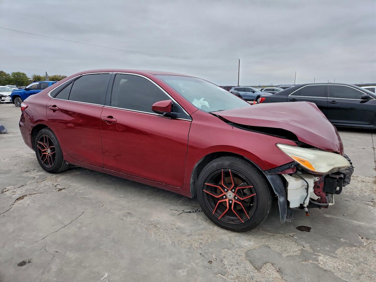 2016 TOYOTA CAMRY