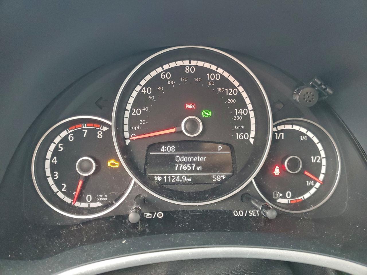 2015 VOLKSWAGEN Beetle