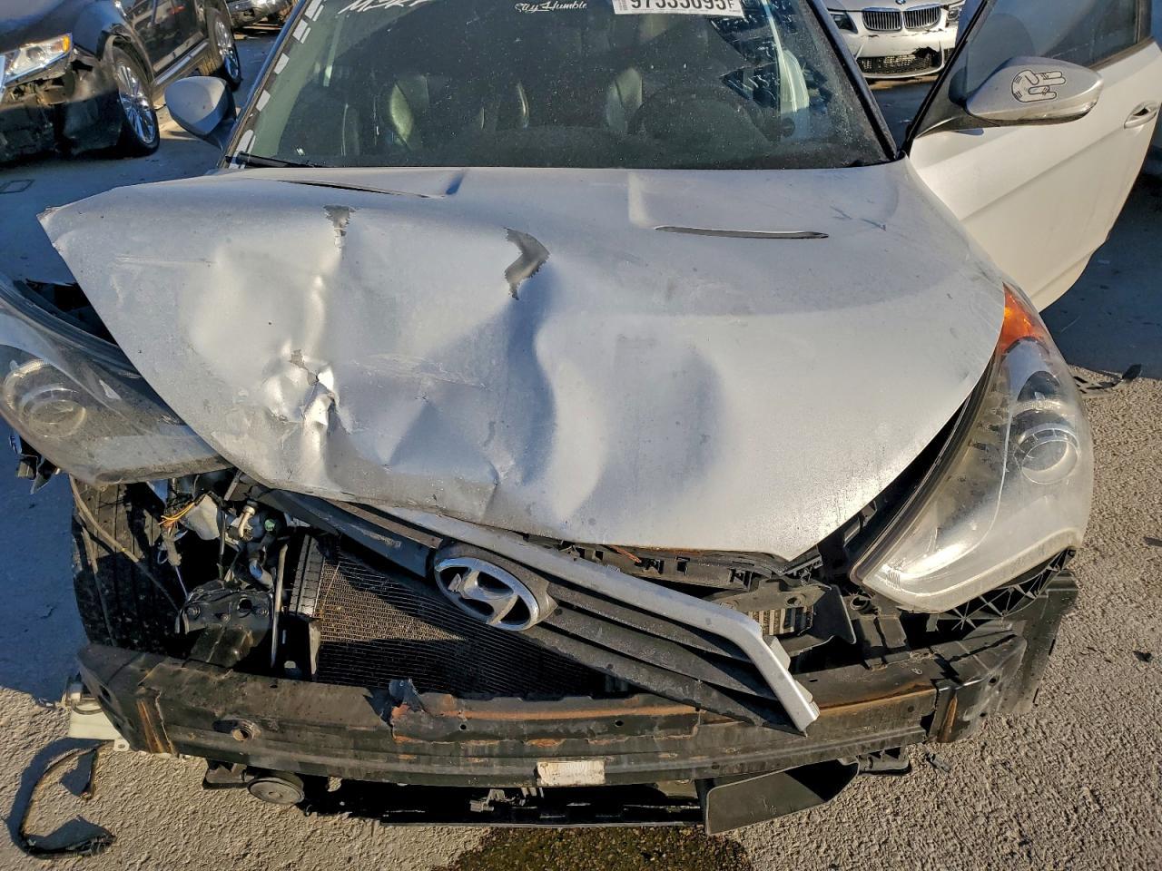 2013 HYUNDAI VELOSTER