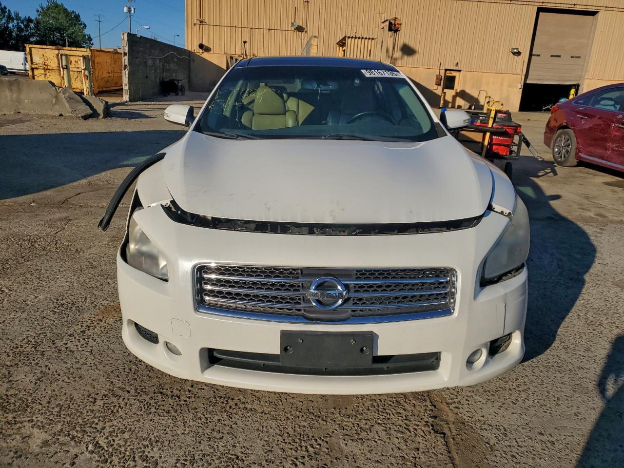 2011 NISSAN Maxima