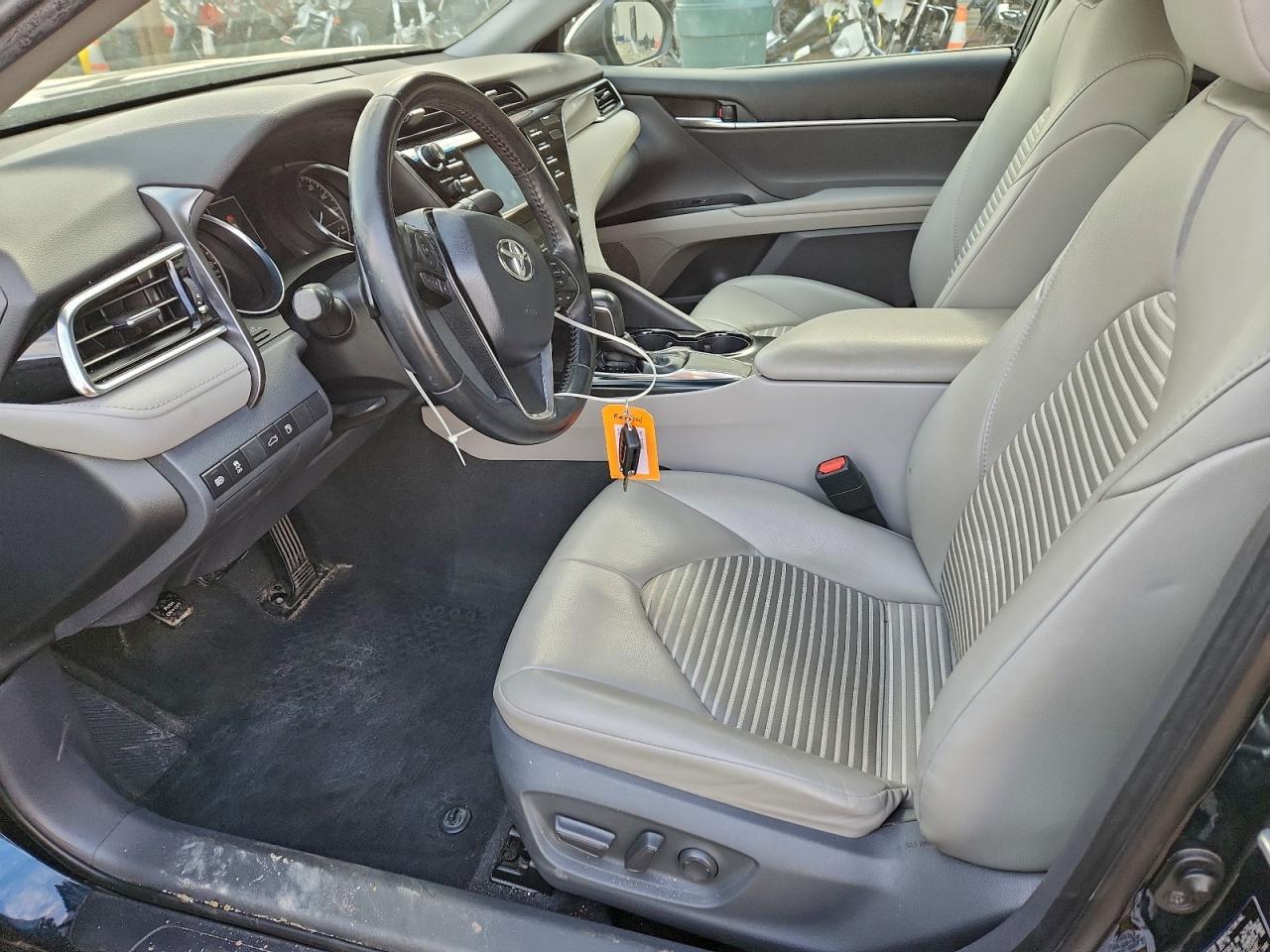 2018 TOYOTA CAMRY