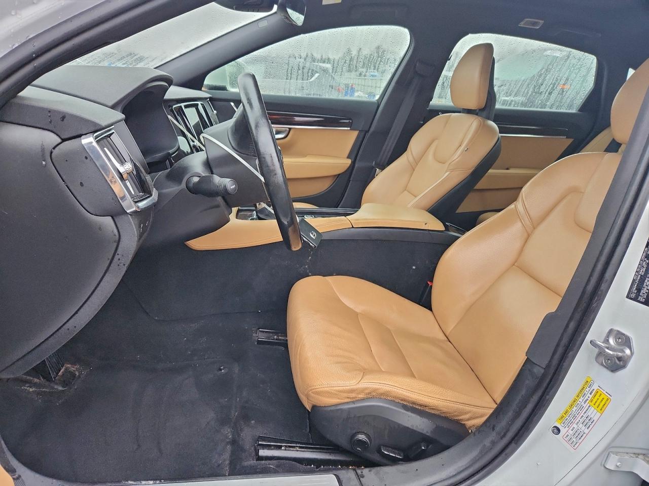 2018 VOLVO S90
