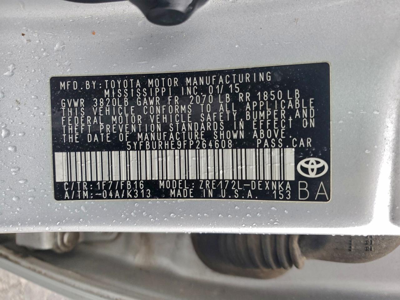 2015 TOYOTA COROLLA